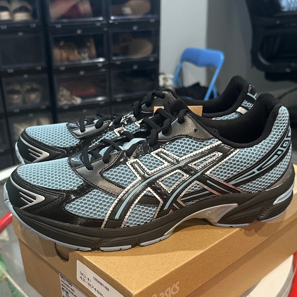 ASICS Men's Black, Blue and Gray Gel 1130 - Picture 3 of 10